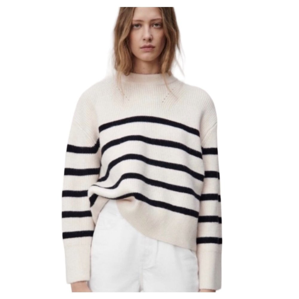 •SOLD•ZARA Off-White + Navy Stripe Crewneck Oversized Wide-Cuff Knit Sweater S - Picture 2 of 9